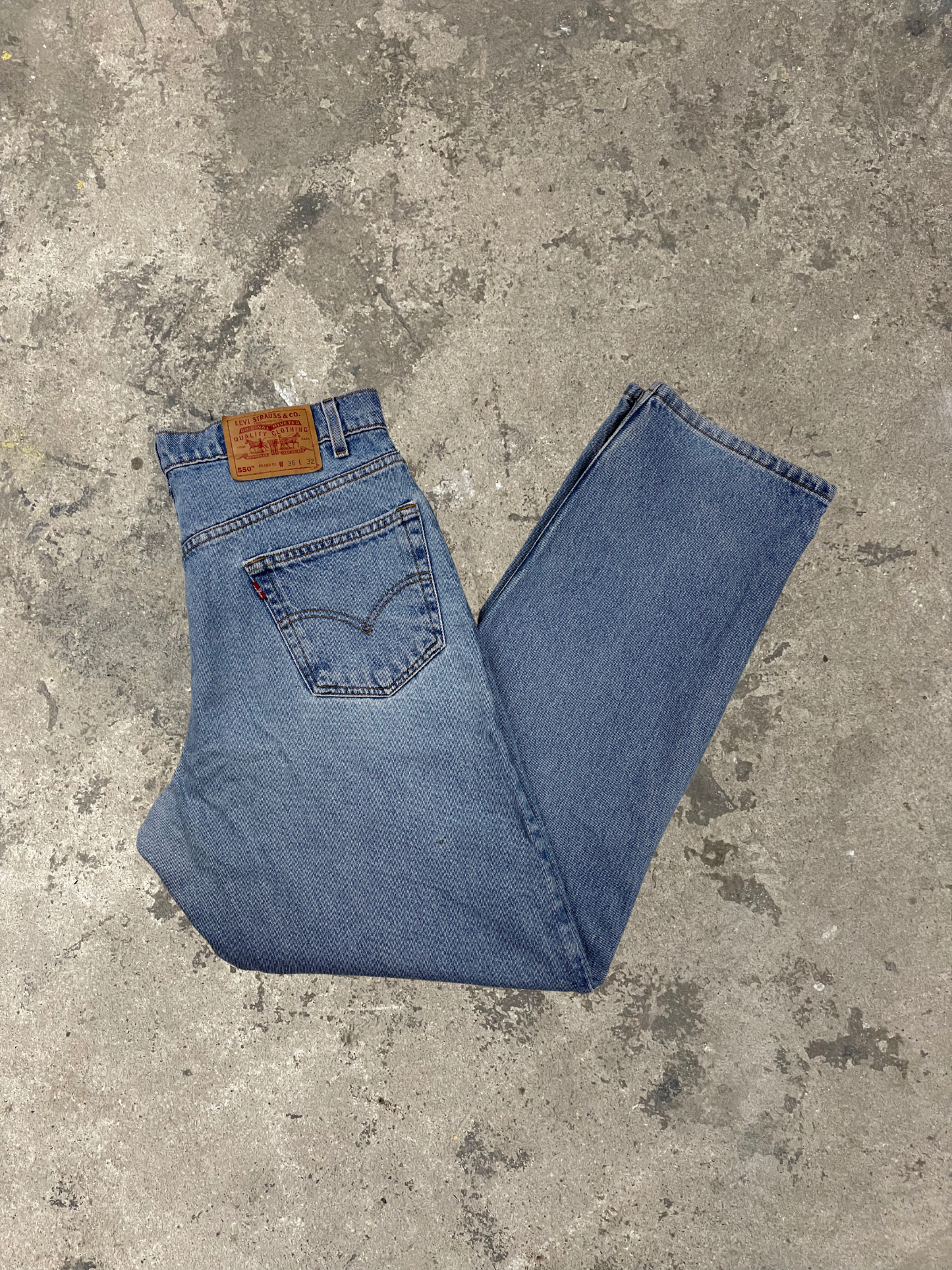 Levis 550 Jeans