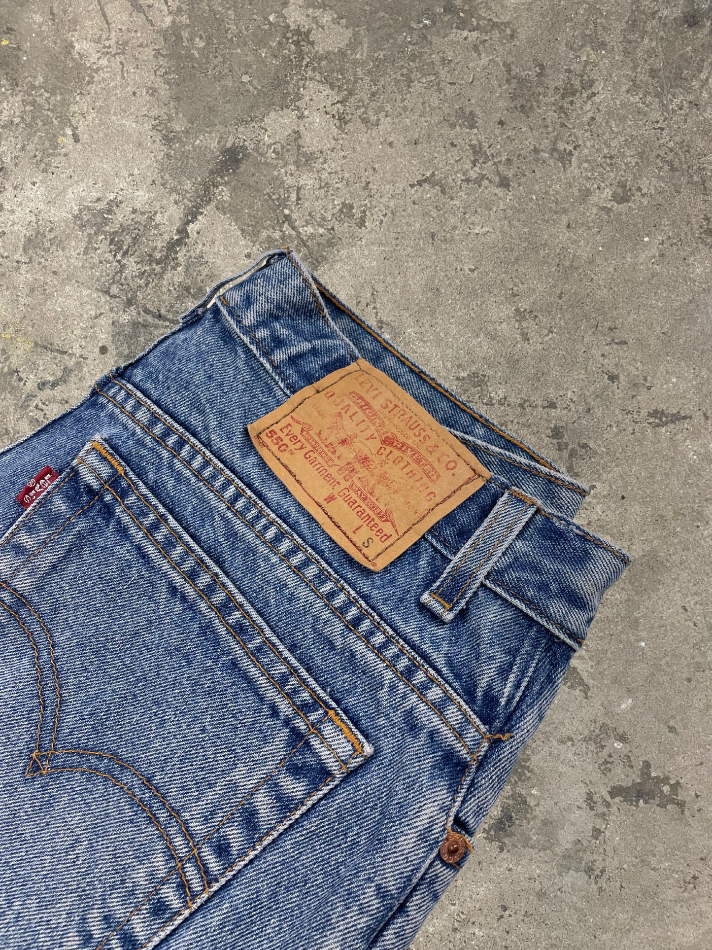 Vintage Levis 550 Jeans