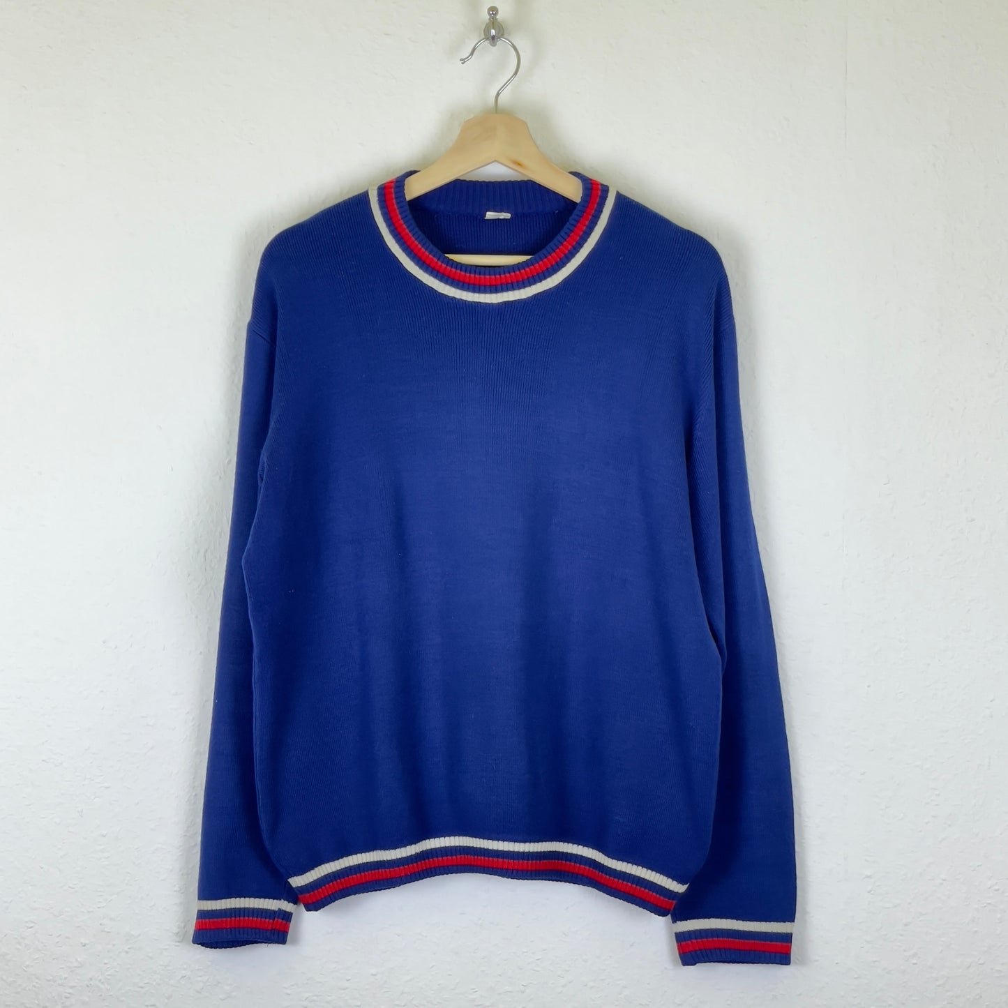 Vintage blue knitted sweater S / M