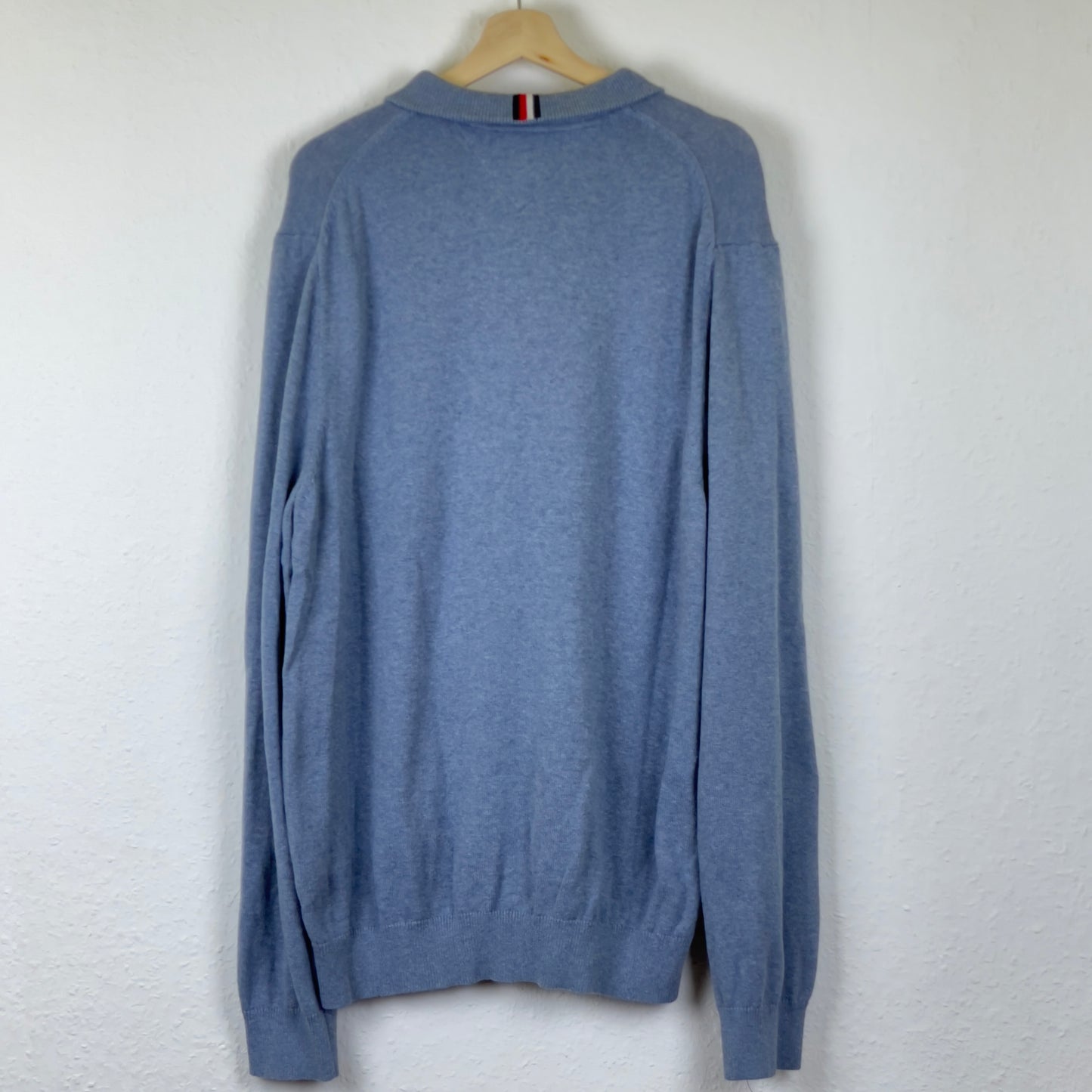 Tommy Hilfiger light blue 1/4 zip sweatshirt L / XL