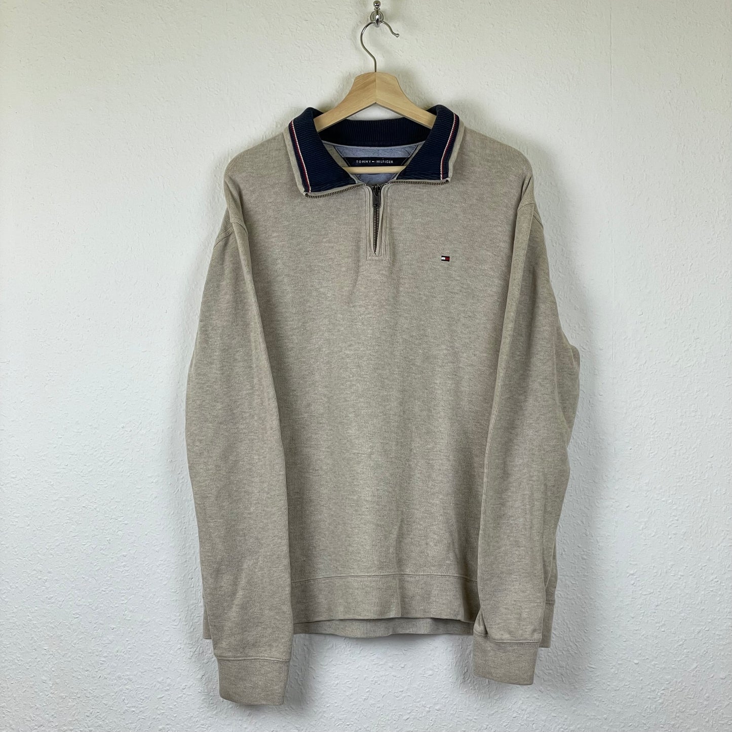 Tommy Hilfiger creme/sand 1/4 zip sweatshirt L