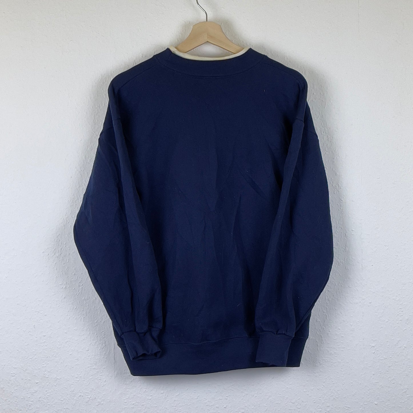 Vintage made in USA navy embroidered sweatshirt M